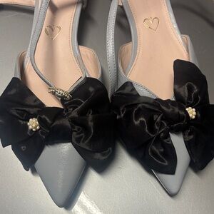 Chic Black and Gray Women's Heels
